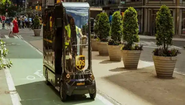 Vehículo UPS de combustible alternativo.